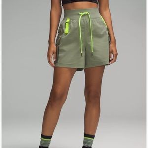 Lululemon Hiking Shorts Size 4